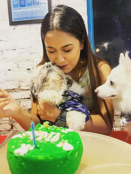 A birthday kiss for the birthday boy! We provided a custom dog-friendly cake to make the celebration complete.