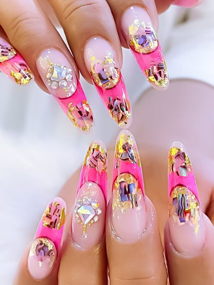 Unleash Your Creativity: Modern Nail Styles photo 8