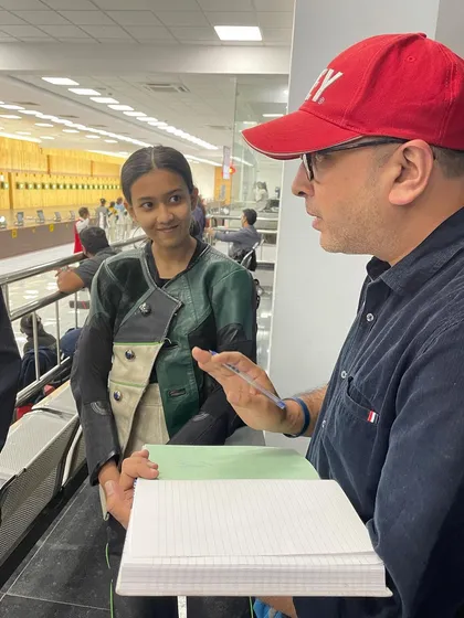 Olympian Joydeep Karmakar offering words of wisdom to our 13-year-old prodigy, Tilottama Sen, after her exceptional performance at the Indian team trials.