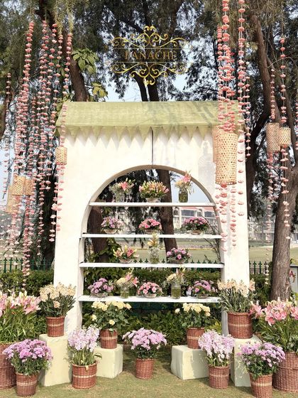 Elegant Daytime Celebrations photo 54