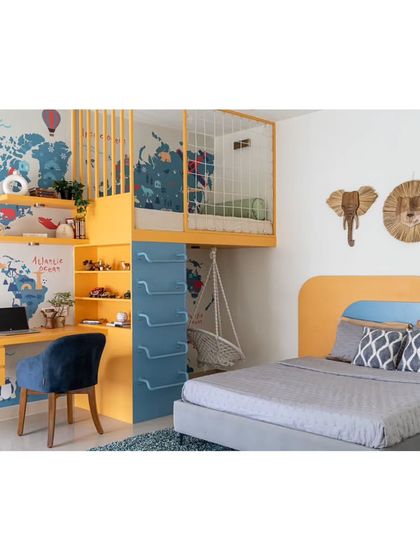 Adorable animal buddies on the walls add a fun, educational element to the room. The design helps children learn about different countries and animals while they play.