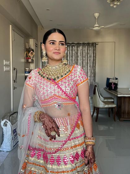 Additional Looks photo 11