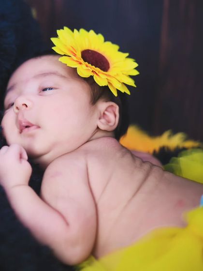 Newborn Portraits (0-3 Months) photo 12