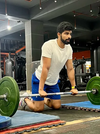 Getting some barbell work in. Every workout is an opportunity to get stronger and healthier.