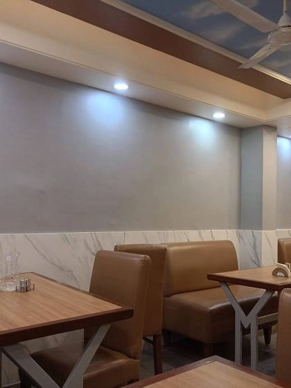 Ansari - Wallpaper & Mural Installation Textured & Material Finishes photo 14