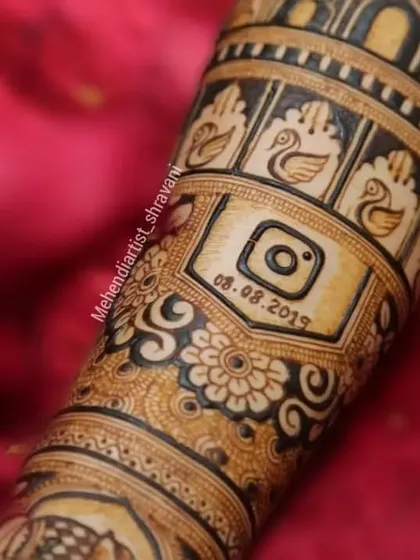 A fun and modern customization. This bride chose to include the Instagram logo along with her anniversary date, marking how their story began.