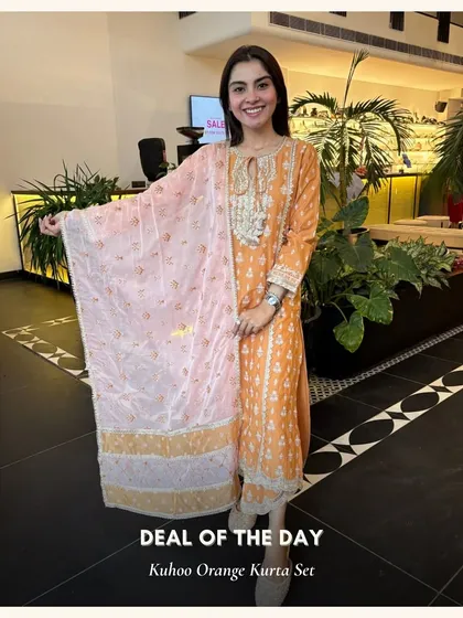 Another happy customer in the Kuhoo Orange Kurta Set. It’s a bright and cheerful piece that’s guaranteed to make you smile.