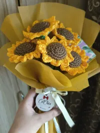 Crochet Floral Bouquets & Keepsakes