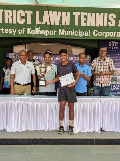 Tavish at the prize distribution ceremony for his U16 AITA Nationals win in Kolhapur.