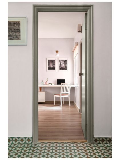 By the Riverside - Full-Service Interior Design Thoughtful Nooks: Foyers, Studies & Patios photo 14