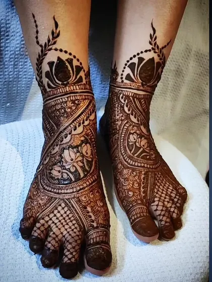 Another shot of the lotus-accented bridal feet, a beautiful fusion of modern and traditional.