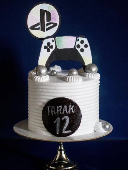 Faraway Feast - Custom Celebration Cakes Fun & Fantasy: Cakes for Kids photo 18