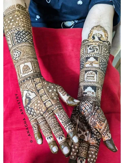 Another angle of a custom bridal design, showing how different elements like peacocks and architectural details are woven together. I work closely with brides to incorporate their chosen motifs.