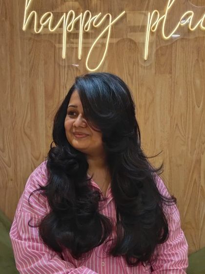 Another angle of the beautiful, voluminous layers. This style is perfect for anyone wanting a classic, bombshell look.