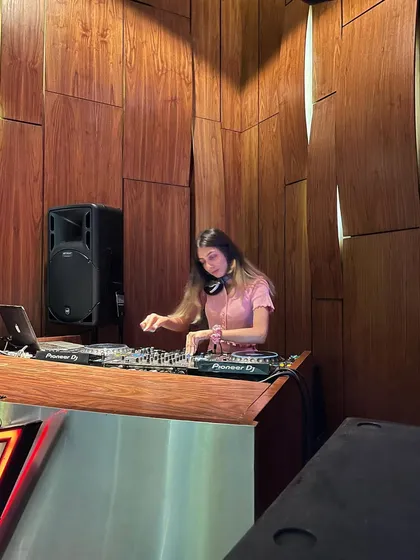 Another angle from my Taj Gurugram gig, showing my focus as I mix tracks.
