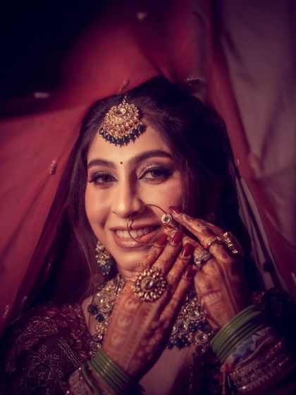 Iconic Bridal Portraits photo 37