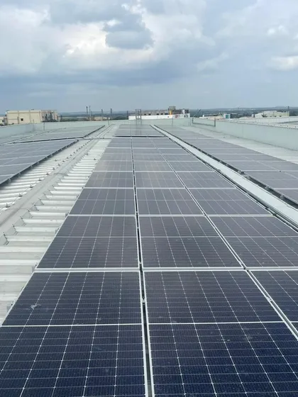 A view of the newly commissioned 998.8 kWp rooftop solar plant for Biological E. Limited, a leading pharmaceutical company in Hyderabad. This project symbolizes the trust and expertise we bring to the healthcare industry.