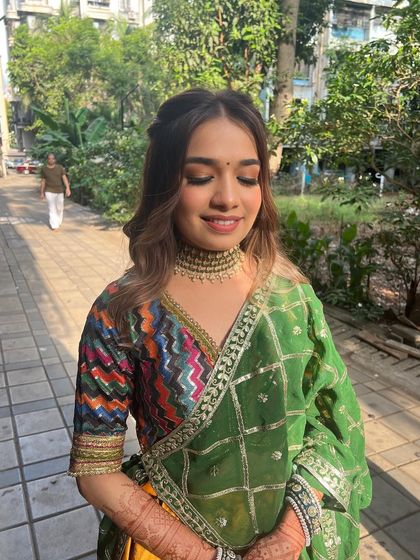 Traditional Gujarati & Saree Looks photo 16