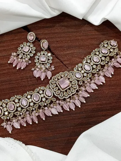 A soft pink version of the antique gold finish choker.
