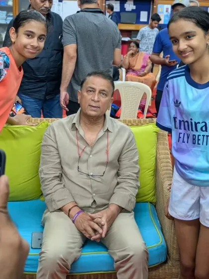 Our students Anishka and Avni get a chance to interact with the great Sunil Gavaskar at the Bombay Gymkhana.
