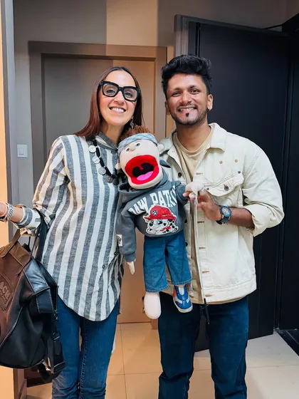 Bunny gets a picture with the amazing Ishitta Arun at the Marathi Legends event.