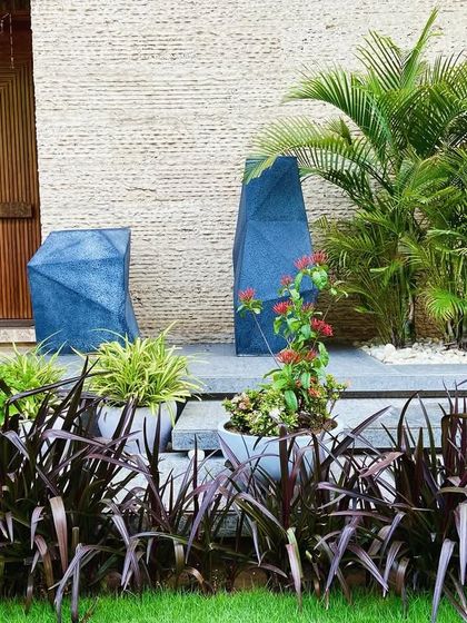 Lush Farmhouse & Villa Landscapes photo 68