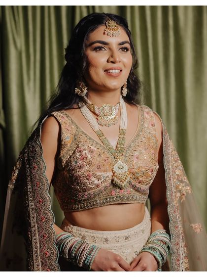 Evening Glam & Party Looks photo 31