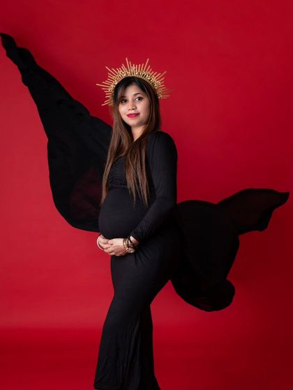 Elegant Studio Portraits photo 8