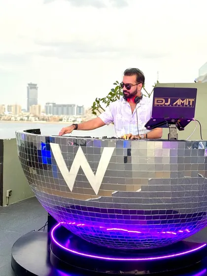 Curing the Monday blues with a photo dump from this incredible Dubai gig. The disco ball-style DJ booth at the W was next level.