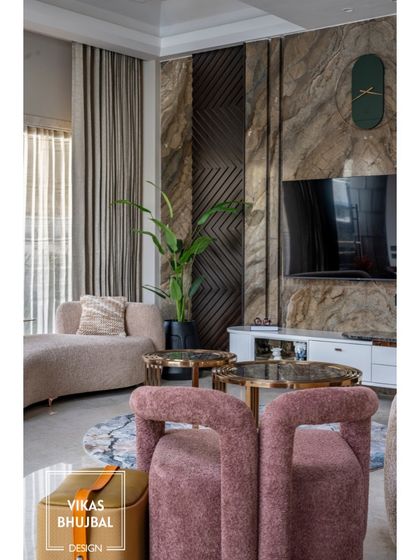 Grand Living & Dining Spaces photo 28