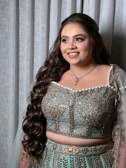 Glamorous Waves for Parties & Receptions photo 27