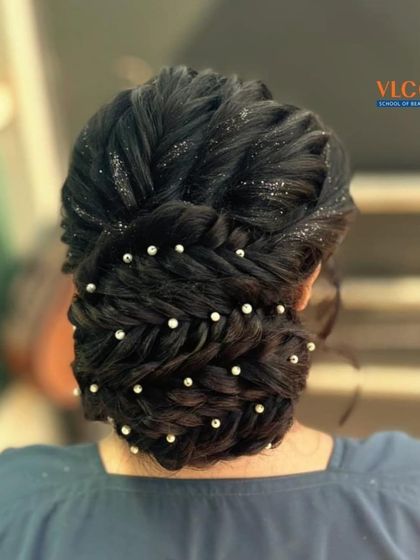 VLCC School of Beauty - Professional Hairdressing & Styling Bridal & Occasion Hairstyling photo 3