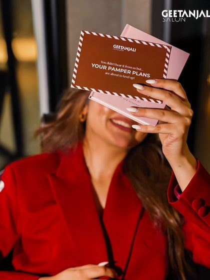 A fresh white manicure is a statement of clean, simple elegance. It’s a versatile look that feels modern and chic, perfect for when you want your nails to look effortlessly put-together.