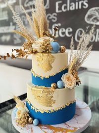 Personalized Cakes & Small Bakes