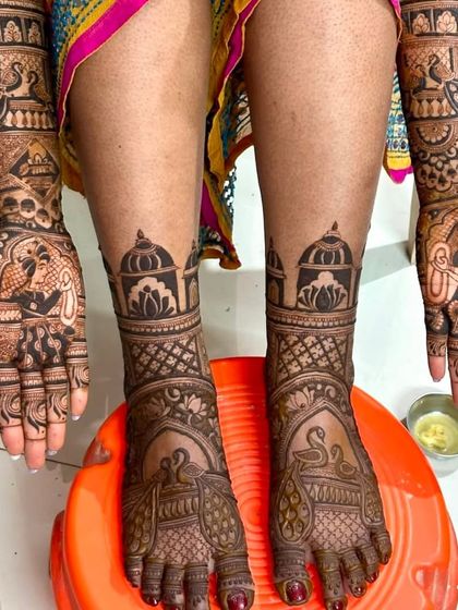 Kanha Mehandi - Bridal Mehndi Complete Bridal Packages (Hands & Feet) photo 7