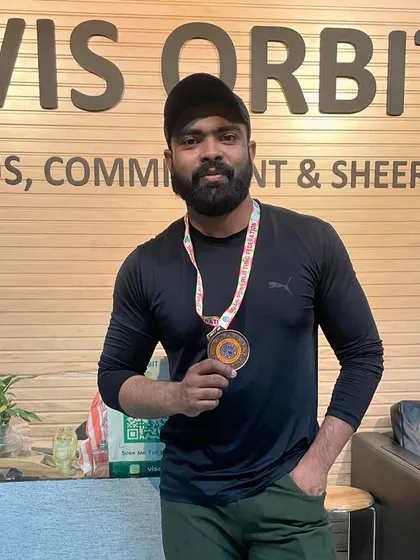 A fellow Vis Orbit teammate with his medal from the nationals.
