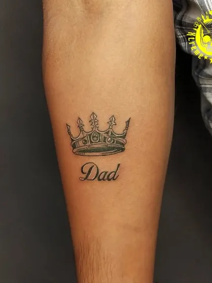 A simple and classic tribute to a father, with the word "Dad" under a crown. It's a design that clearly says he is the king of their heart.