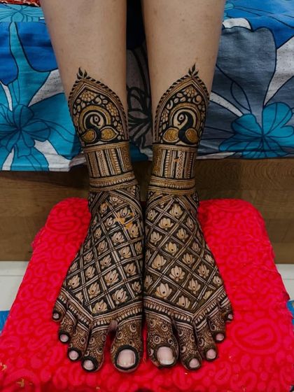 Anand Mehndi Artist - Bridal Mehndi Additional Work photo 9