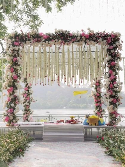Decor by Aditya - Event Design & Decoration Grand Mandaps & Wedding Stages photo 16