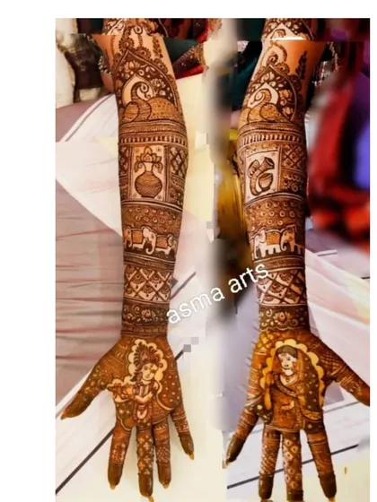This design blends the divine love story of Radha and Krishna with the couple's own narrative, creating a mehendi that is both spiritual and personal.