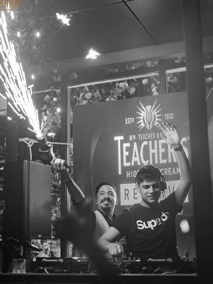 Loy - Private Event DJ Portraits & Promotional photo 10