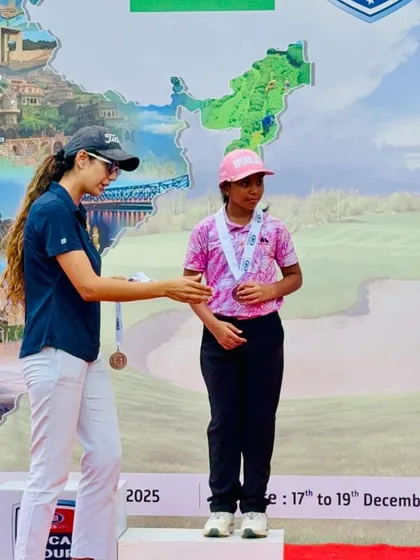 Aahana Shrivastava on the podium receiving her medal at the US Kids India Local Fall Tour.