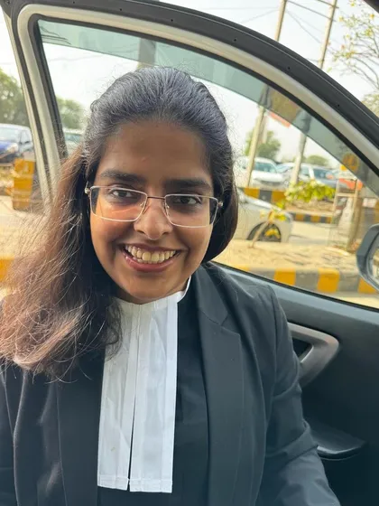 A smile before heading into court, ready for the day's challenges. My passion for the law is what drives me, and the support from my family, like my dad dropping me off, makes the hard work feel like a calling.