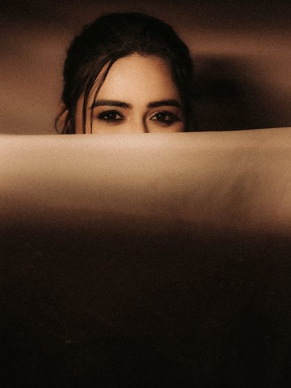 An artistic and mysterious bridal portrait. By framing just her eyes, I create a powerful image that draws you in and speaks to the soulfulness of the moment.