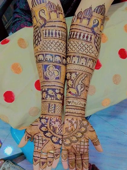 Personalized Storytelling Mehndi photo 24
