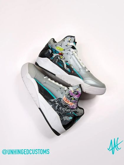 A tribute to Lewis Hamilton's incredible legacy with the Mercedes Silver Arrows. These custom Jordan Flights feature his car, helmet, and iconic quotes.