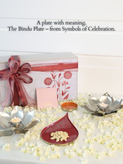 Symbols of Celebration: Festive Serveware photo 3