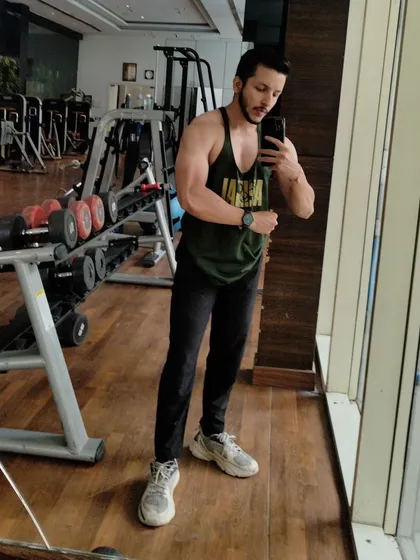 Final shot from this series, showing the arm and chest development.