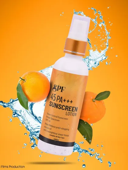 Our creative product photography uses techniques like water splashes and dynamic lighting to make your product stand out. This image for a sunscreen lotion is designed for ad campaigns and banners, highlighting its refreshing qualities.