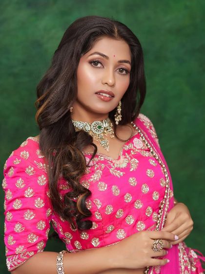 Surabhi's Makeup Studio & Academy - Professional Makeup & Hairstyling Courses Student Portfolios: Modern & Reception Glam photo 34